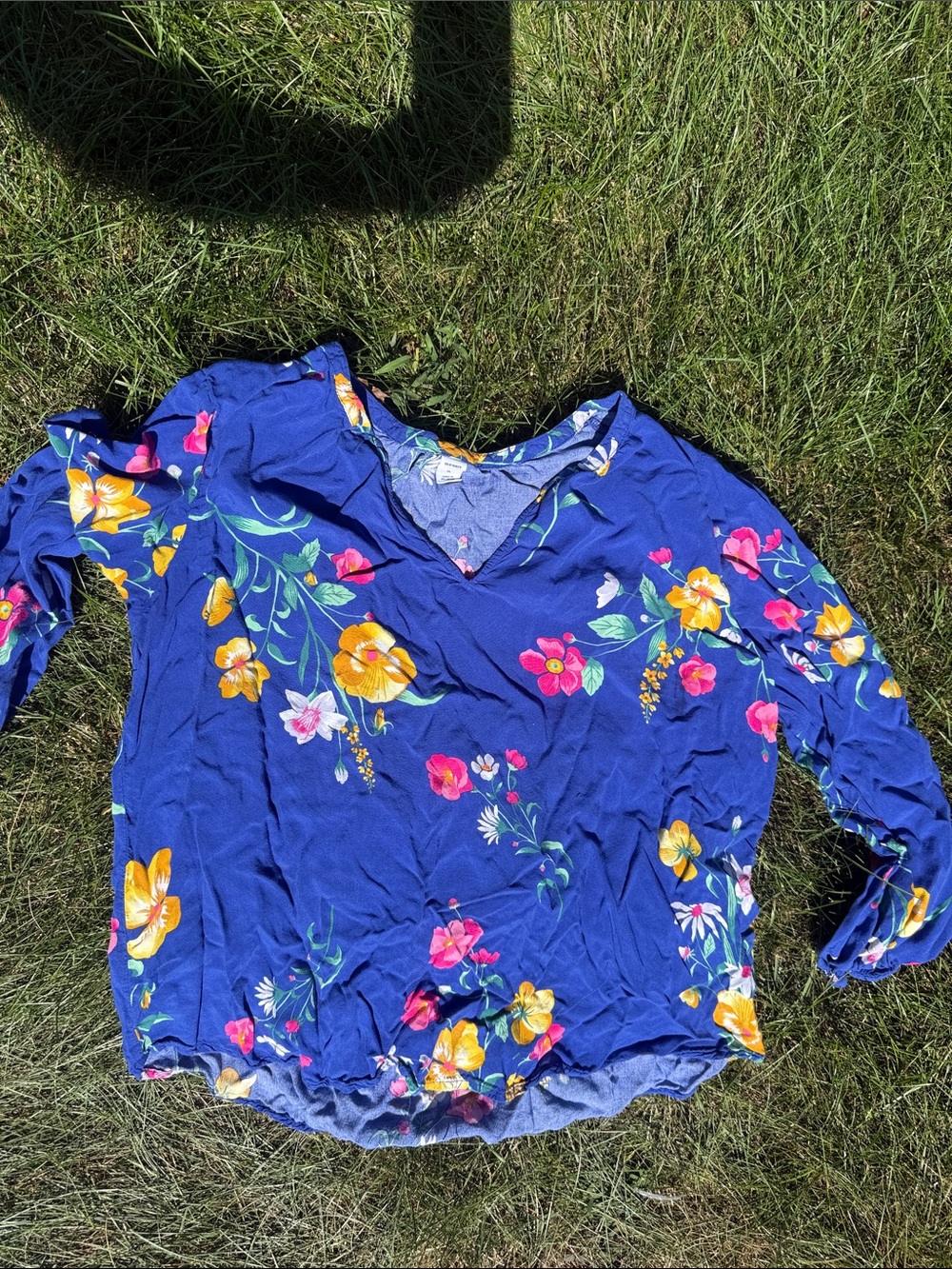 Old Navy Royal Blue Floral V-Neck Long Sleeve Top
